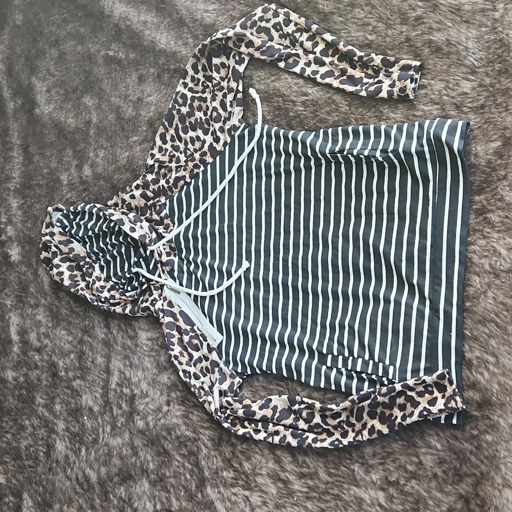 Leopard striped hoodie with pockets